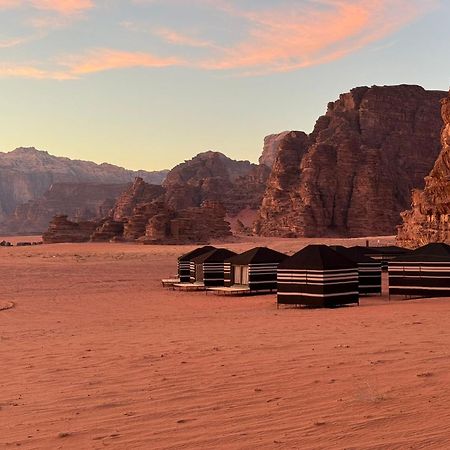 Desert Bird Camp Wadi Rum Buitenkant foto