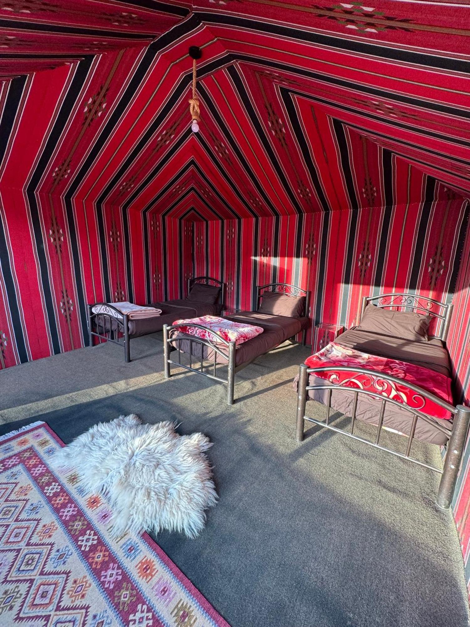 Desert Bird Camp Wadi Rum Buitenkant foto