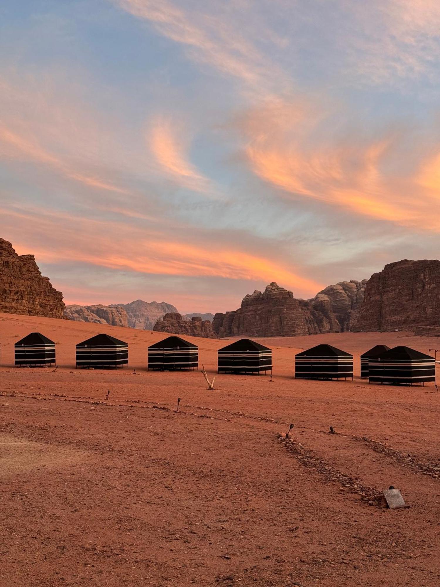 Desert Bird Camp Wadi Rum Buitenkant foto