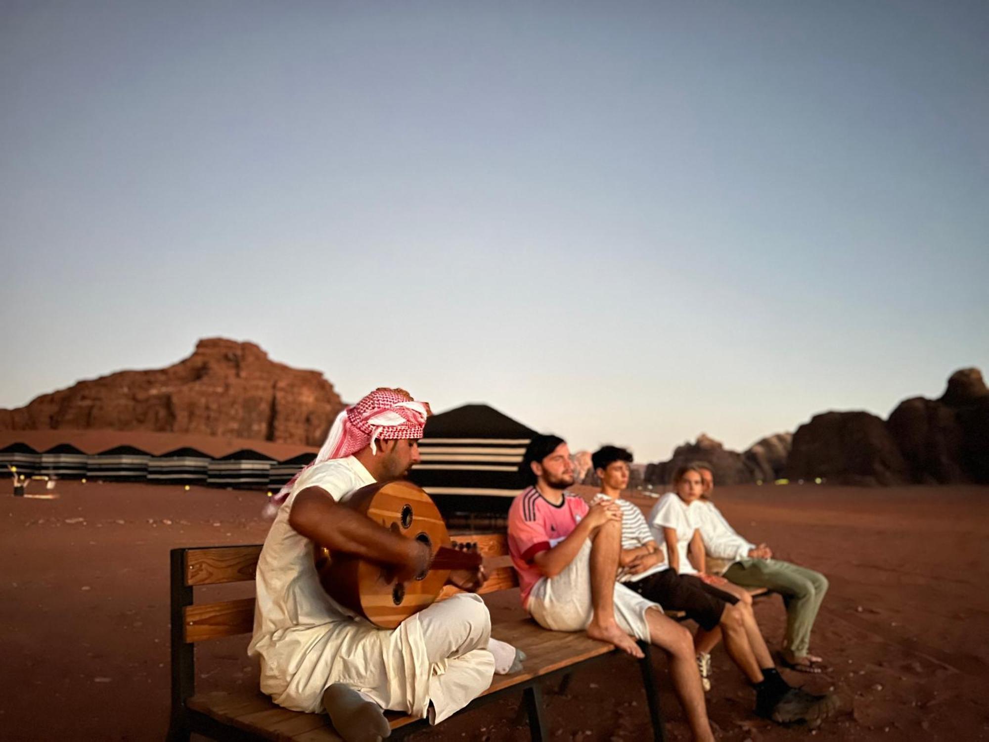 Desert Bird Camp Wadi Rum Buitenkant foto