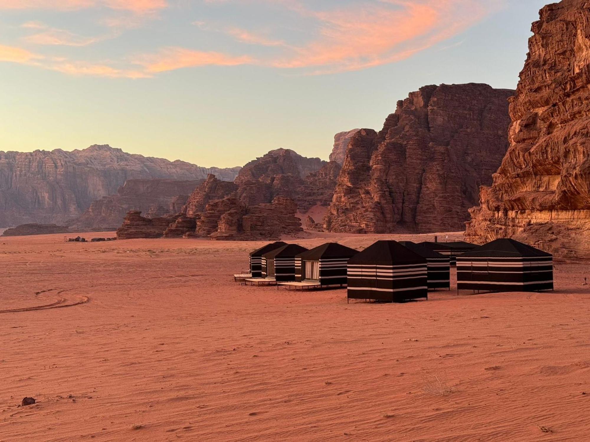 Desert Bird Camp Wadi Rum Buitenkant foto